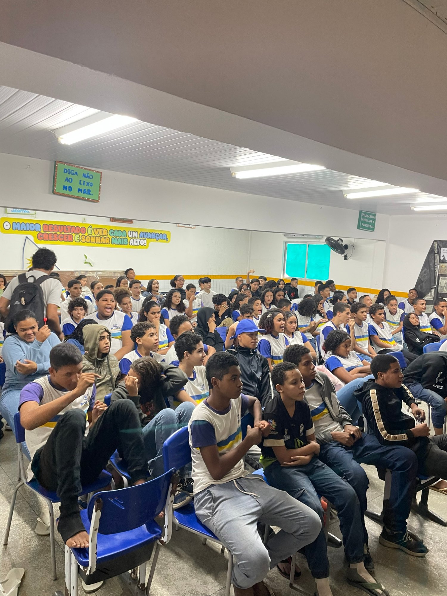 IMPACTO DA IA NAS ESCOLAS